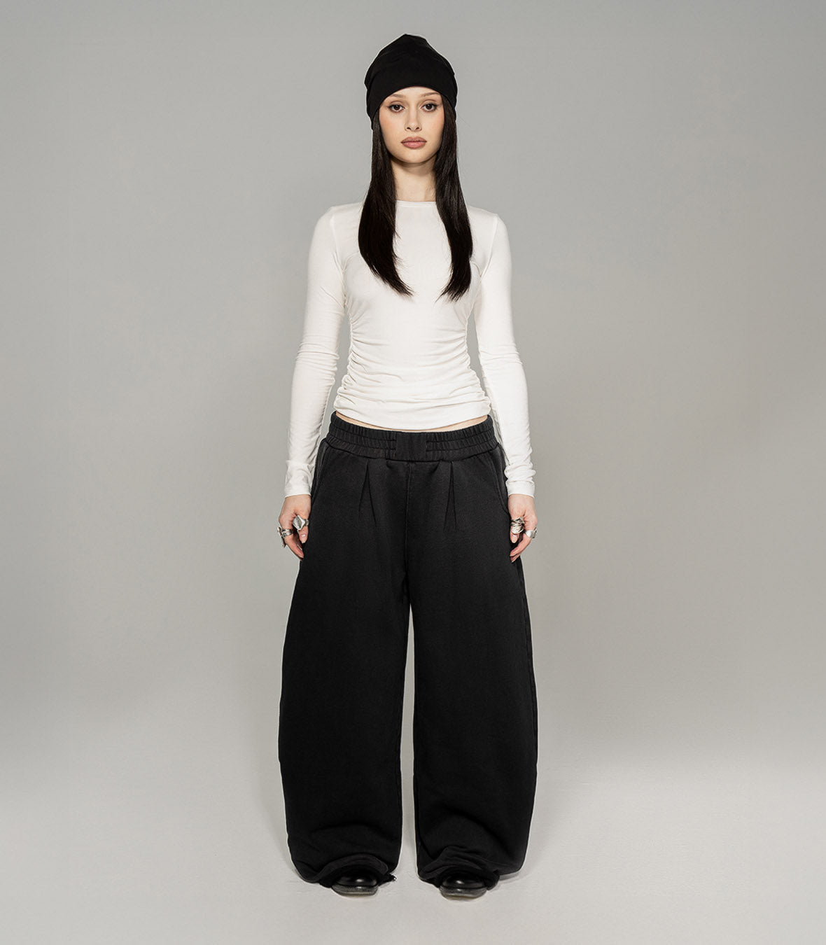 Low-Rise Baggy Sweatpants