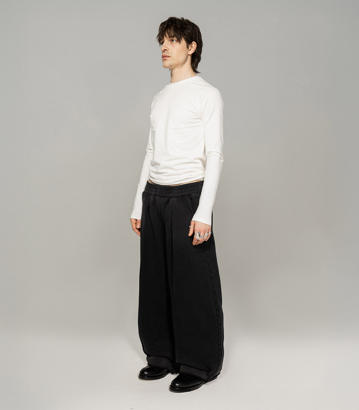 Low-Rise Baggy Sweatpants