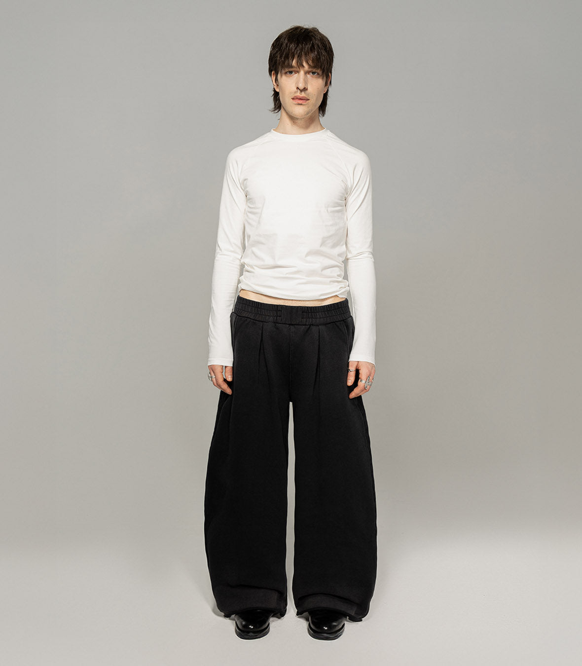 Low-Rise Baggy Sweatpants