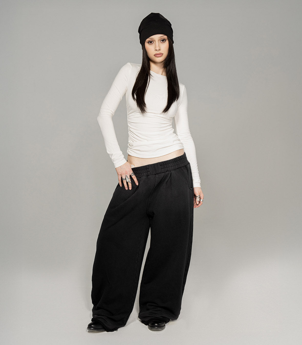 Low-Rise Baggy Sweatpants