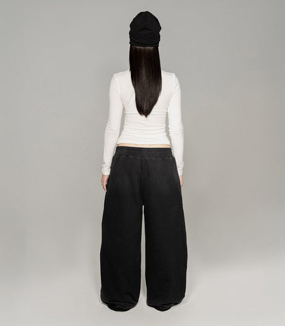 Low-Rise Baggy Sweatpants
